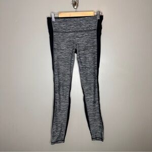 Gap fit heathered grey mid rise leggings
